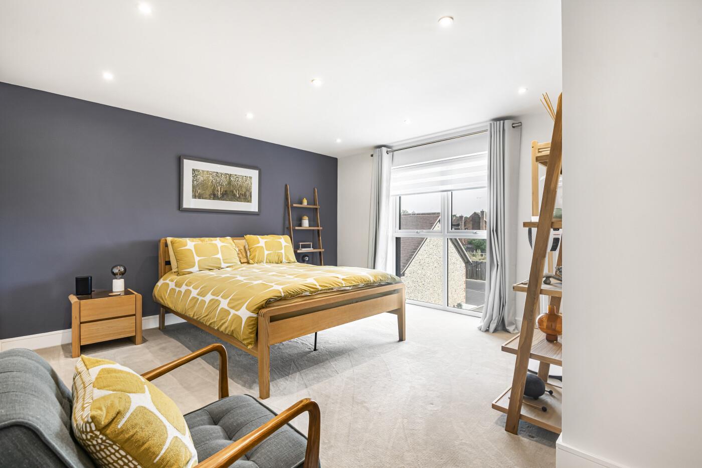 Flint Close, Rotherfield Greys, Henley-On-Thames